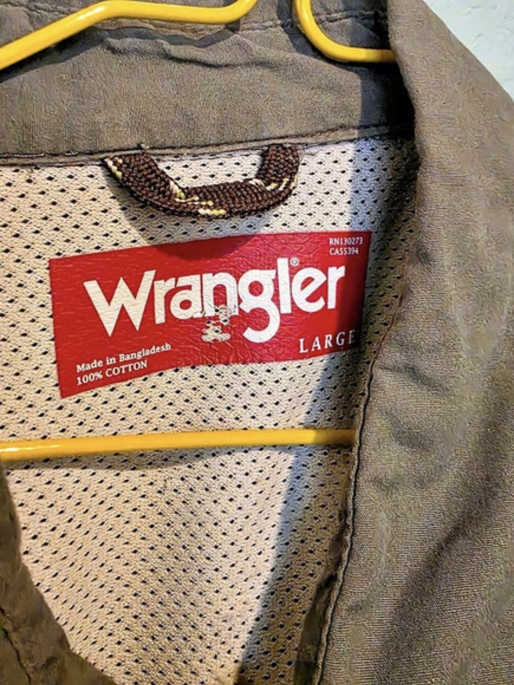 Wrangler Short Sleeve Button Up Shirt Size L Fishing Outdoor Gray Khaki Lot Of 2